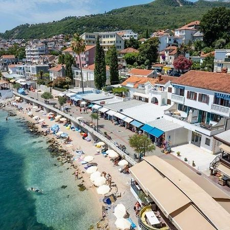 Apartments Cebra Херцег Нови Екстериор снимка