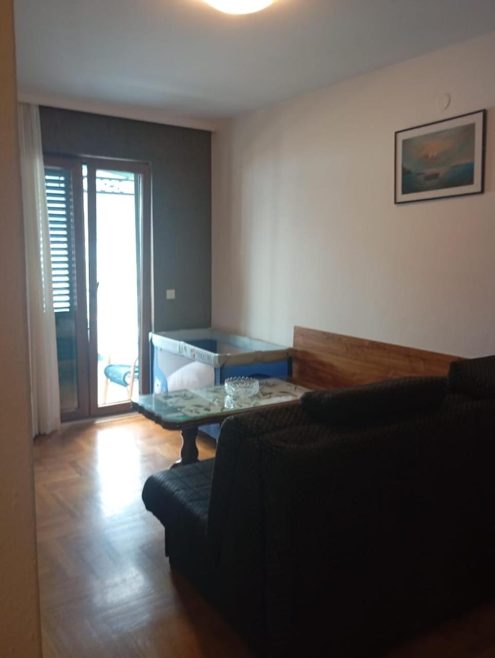 Apartments Cebra Херцег Нови Екстериор снимка