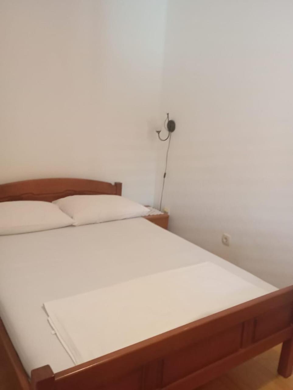 Apartments Cebra Херцег Нови Екстериор снимка