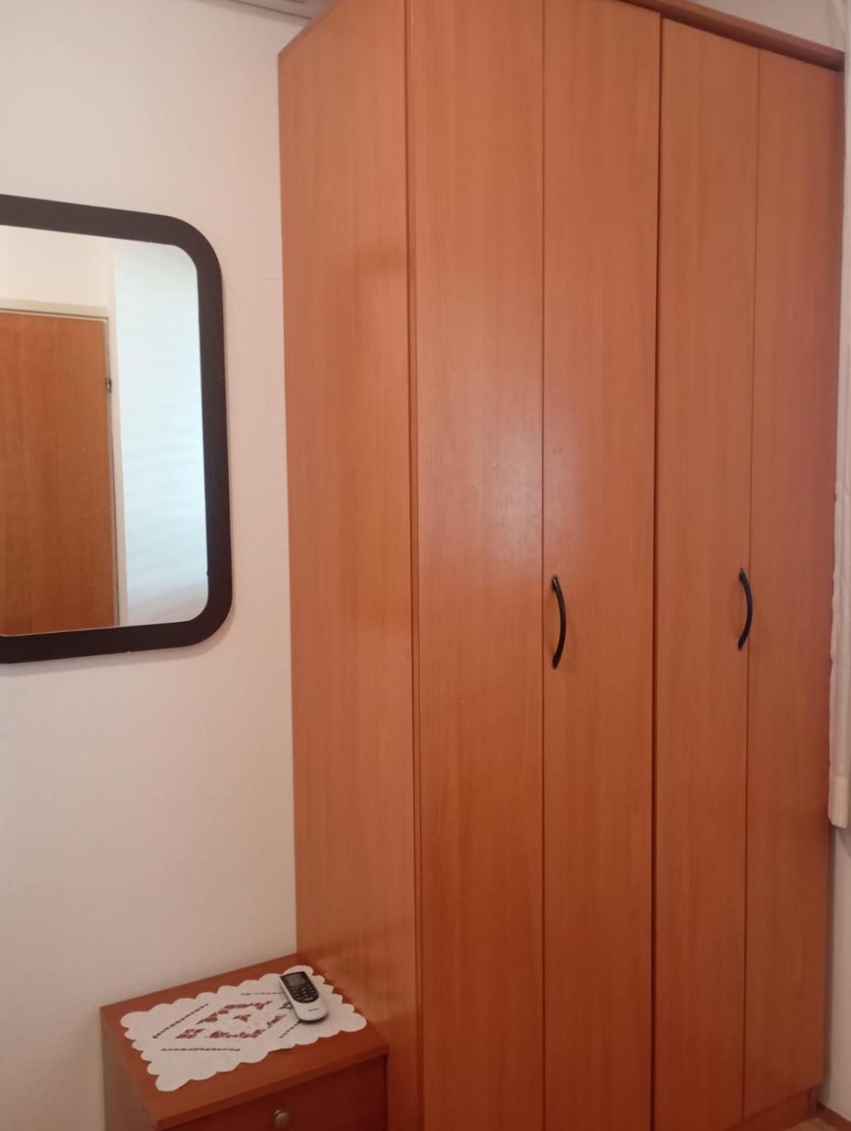 Apartments Cebra Херцег Нови Екстериор снимка